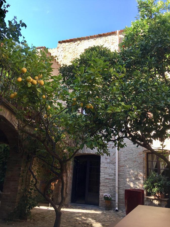 La Vieille Demeure Hotell Torreilles Exteriör bild